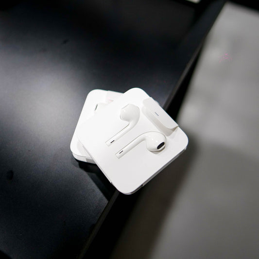 New EarPods to Lightning (No Box)